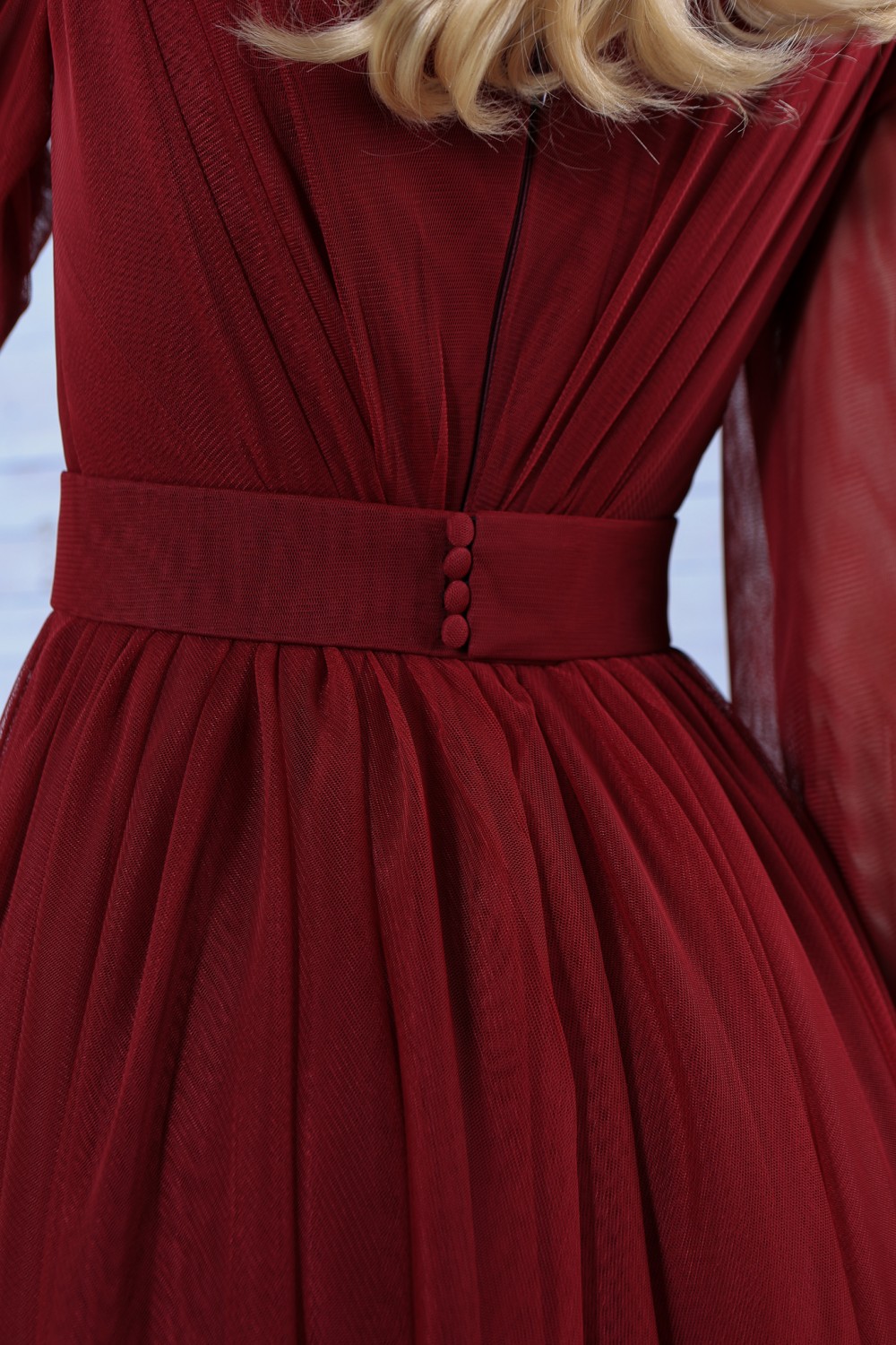 Непышное платье из фатина миди (Бордо)       - фото